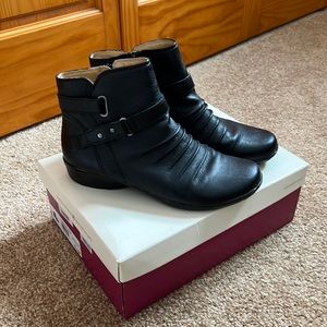 Naturalizer Black Leather Boot, Size 7.5